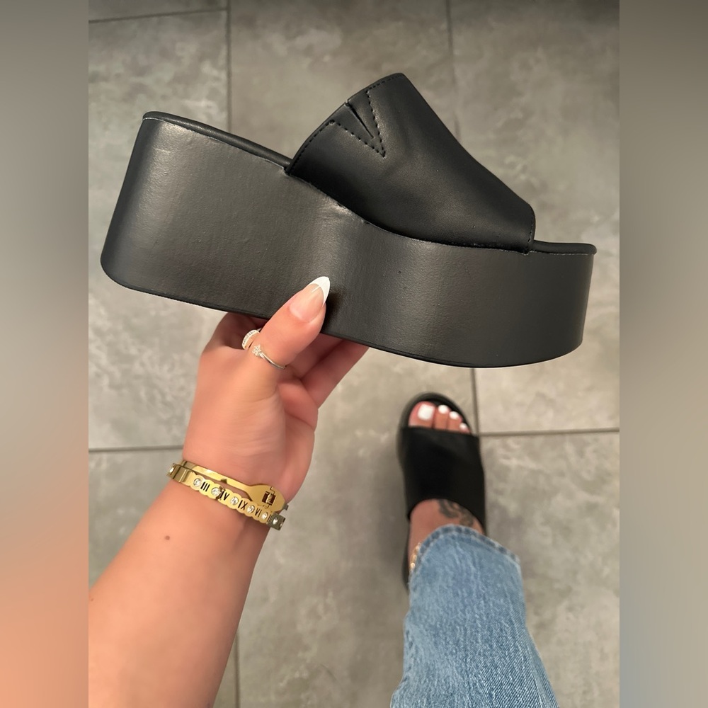 NEW! Trendy Black Platform Slide Sandals